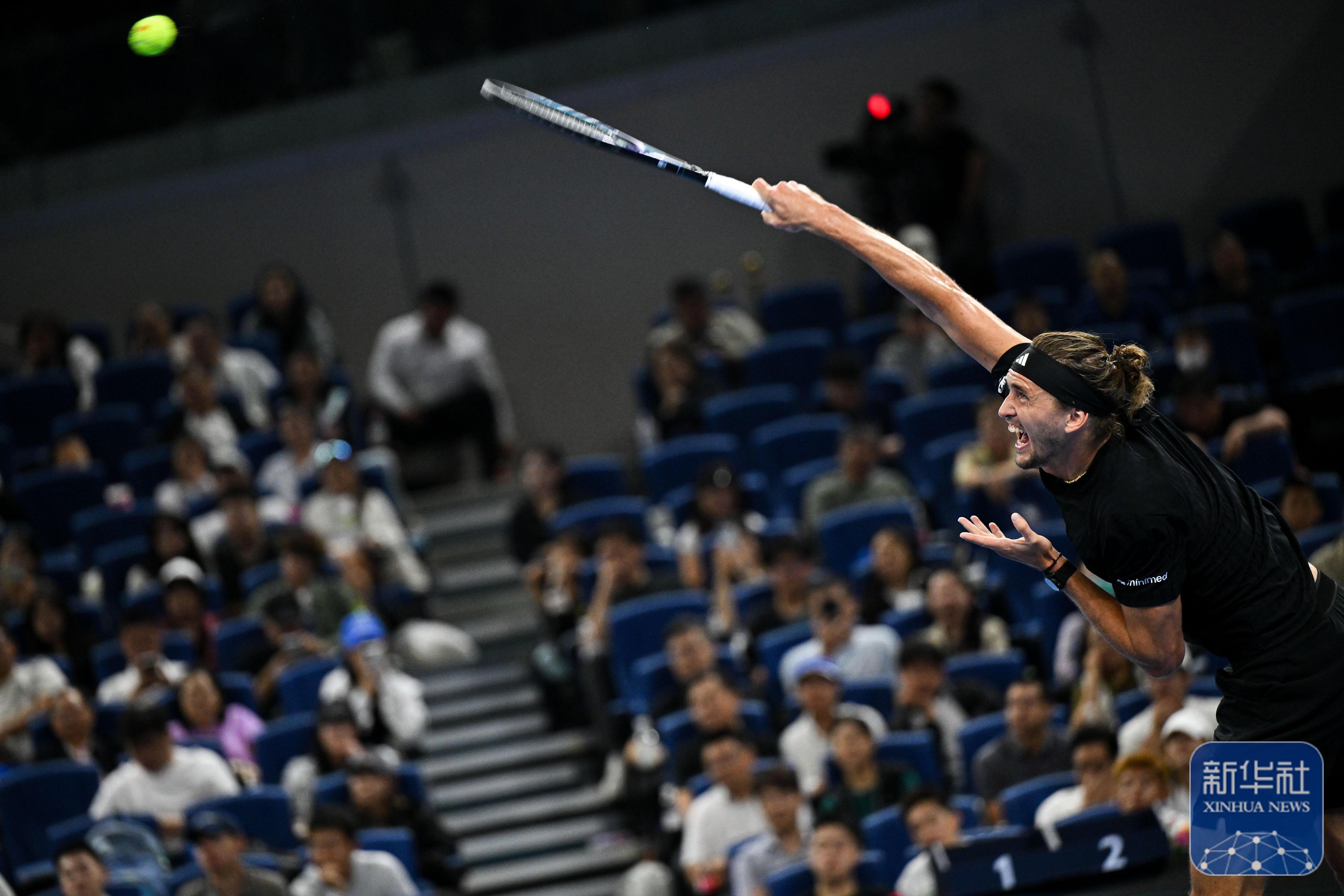 英国网球队轻取日本网球队，梅德韦杰夫制霸全场